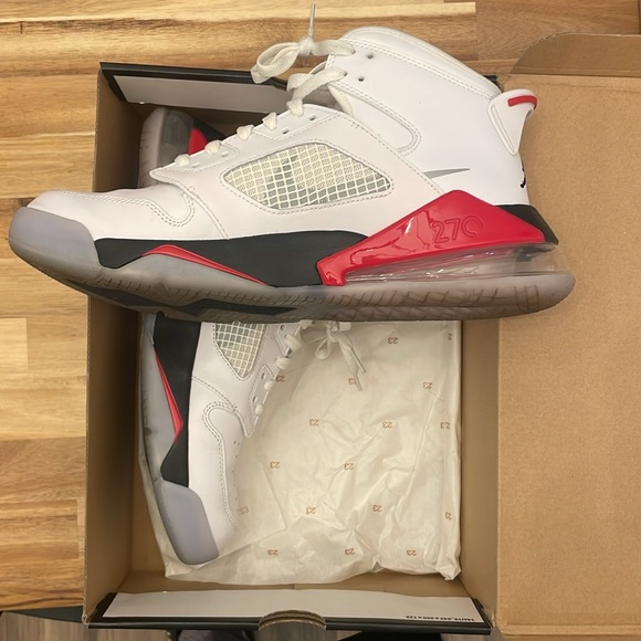 Jordan Mars 270 White/Reflective Silver - Picture 2 of 6